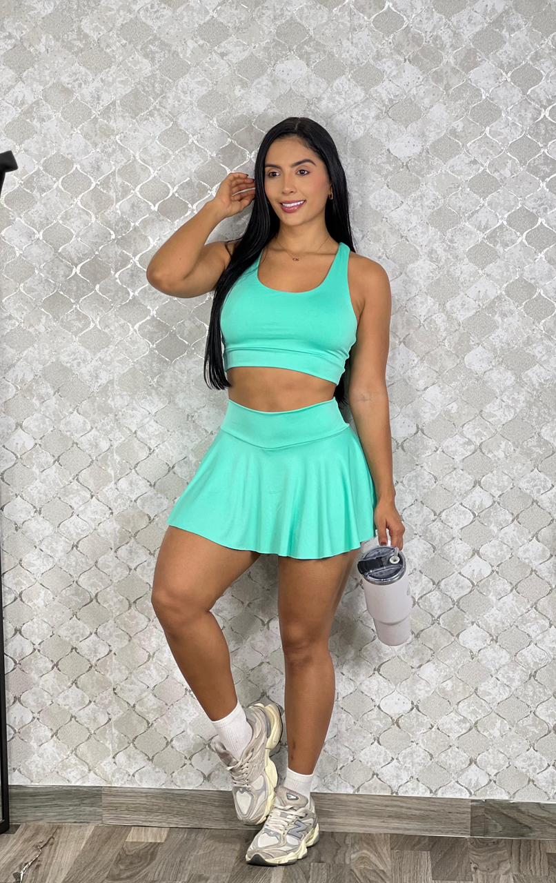 conjunto deportivo falda short